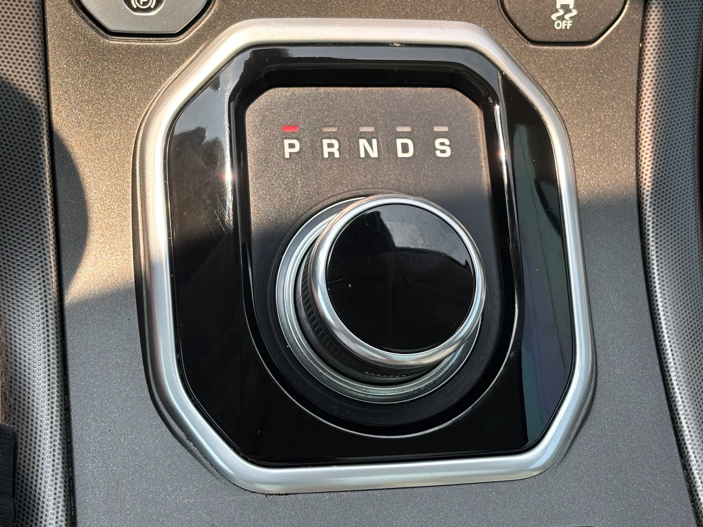 Used 2018 Land Rover Range Rover Evoque SE AWD/4WD image 28