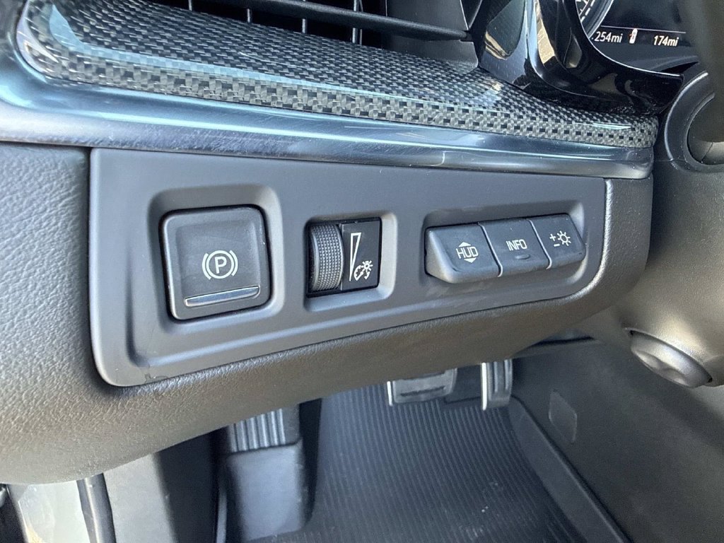 New 2026 Cadillac XT5 Sportv w/ LPO, Floor Liner Package AWD/4WD image 31