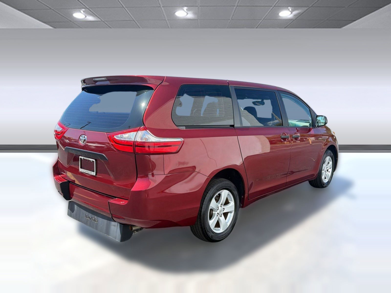 Used 2017 Toyota Sienna L FWD image 9