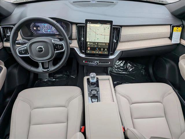 New 2026 Volvo XC90 B6 Plus w/ Protection Package Premier image 16