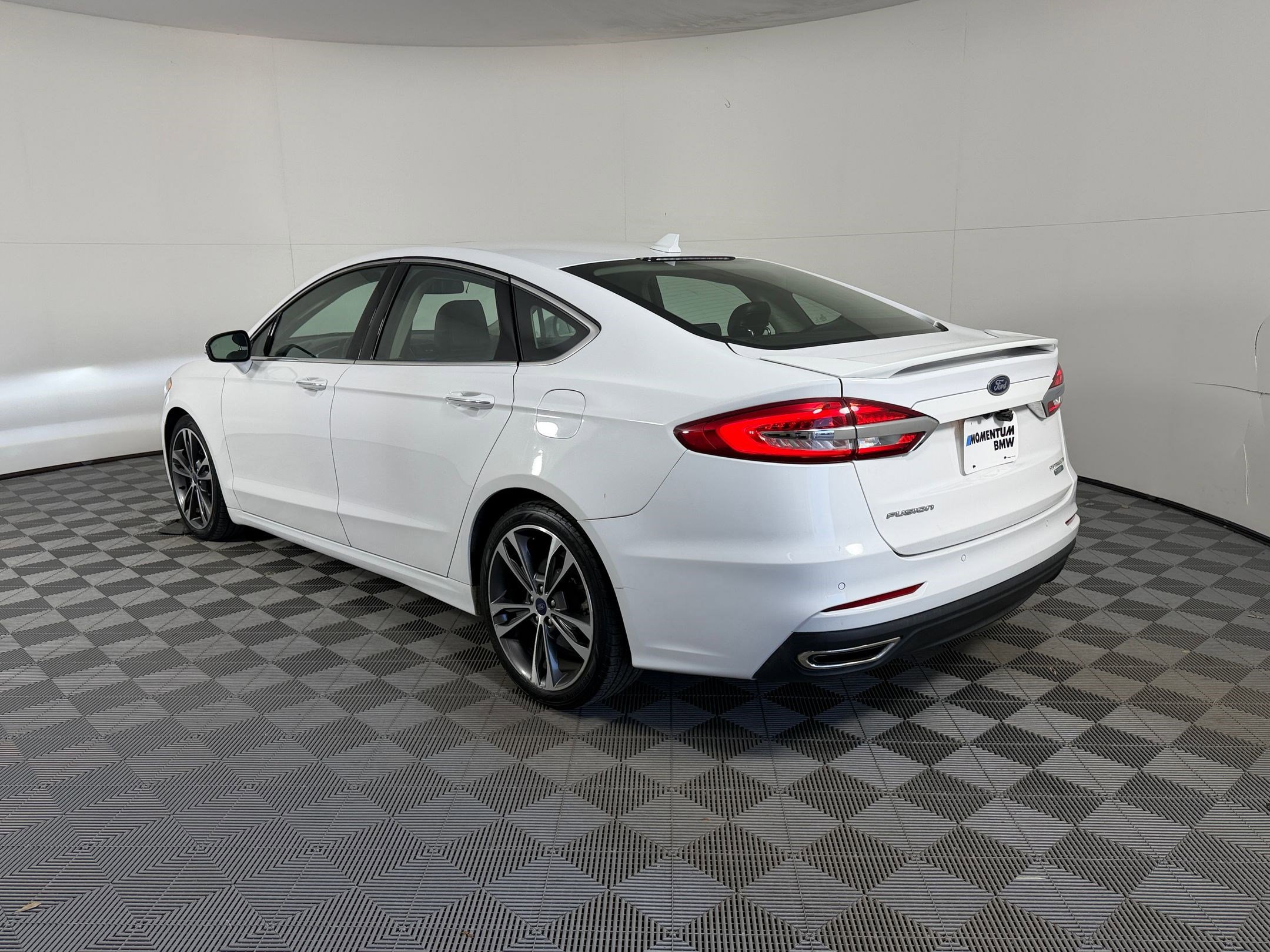 Used 2020 Ford Fusion Titanium AWD/4WD image 3
