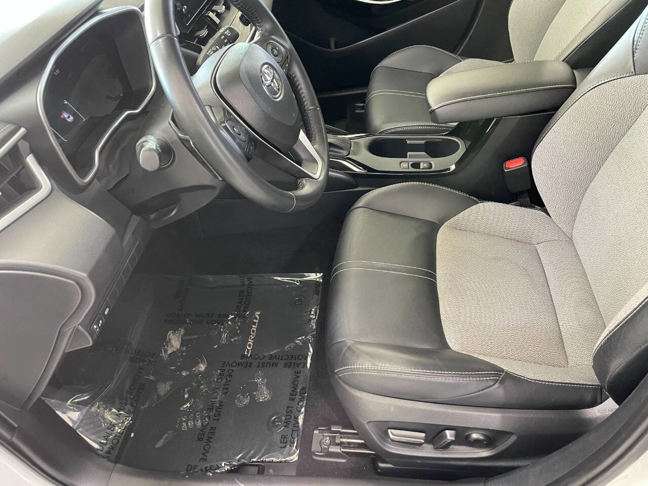 Used 2023 Toyota Corolla XSE w/ Carpet Mat Package (TMS) image 17