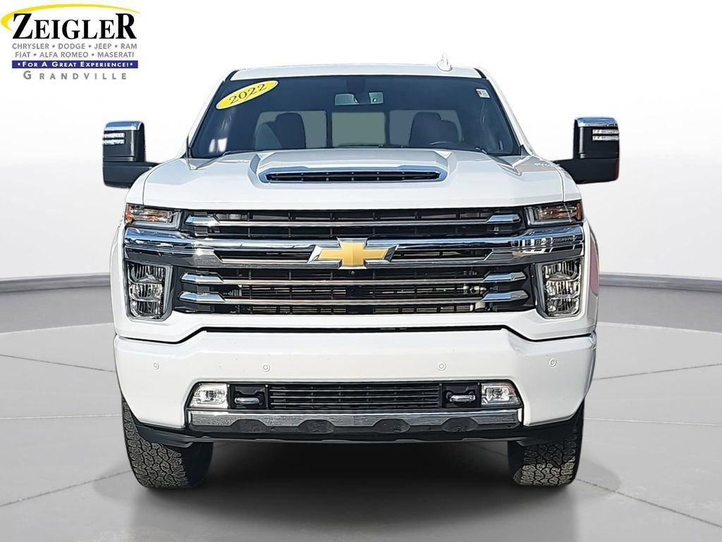 Used 2022 Chevrolet Silverado 2500 High Country image 2