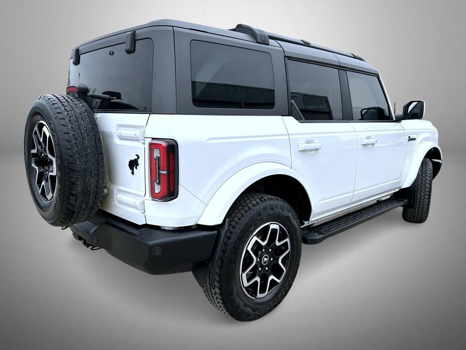 Used 2022 Ford Bronco Outer Banks image 5