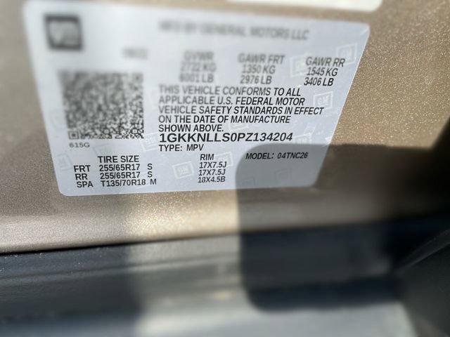 Used 2023 GMC Acadia AT4 image 28