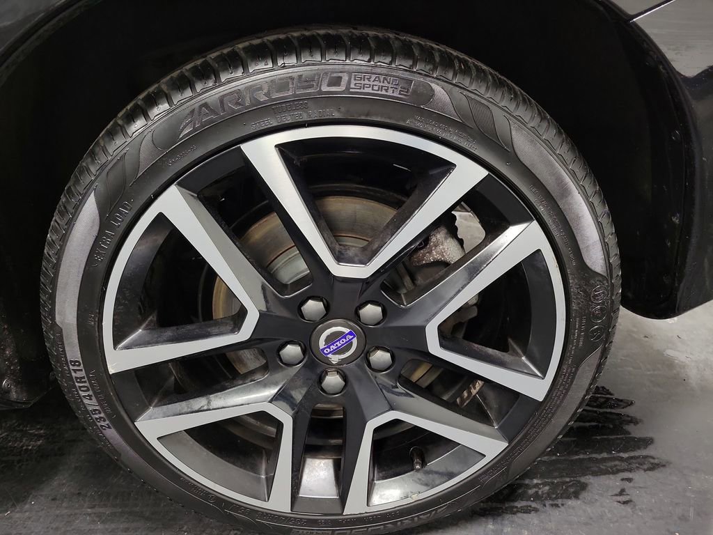Used 2018 Volvo S60 T5 Dynamic w/ Vision Package image 10