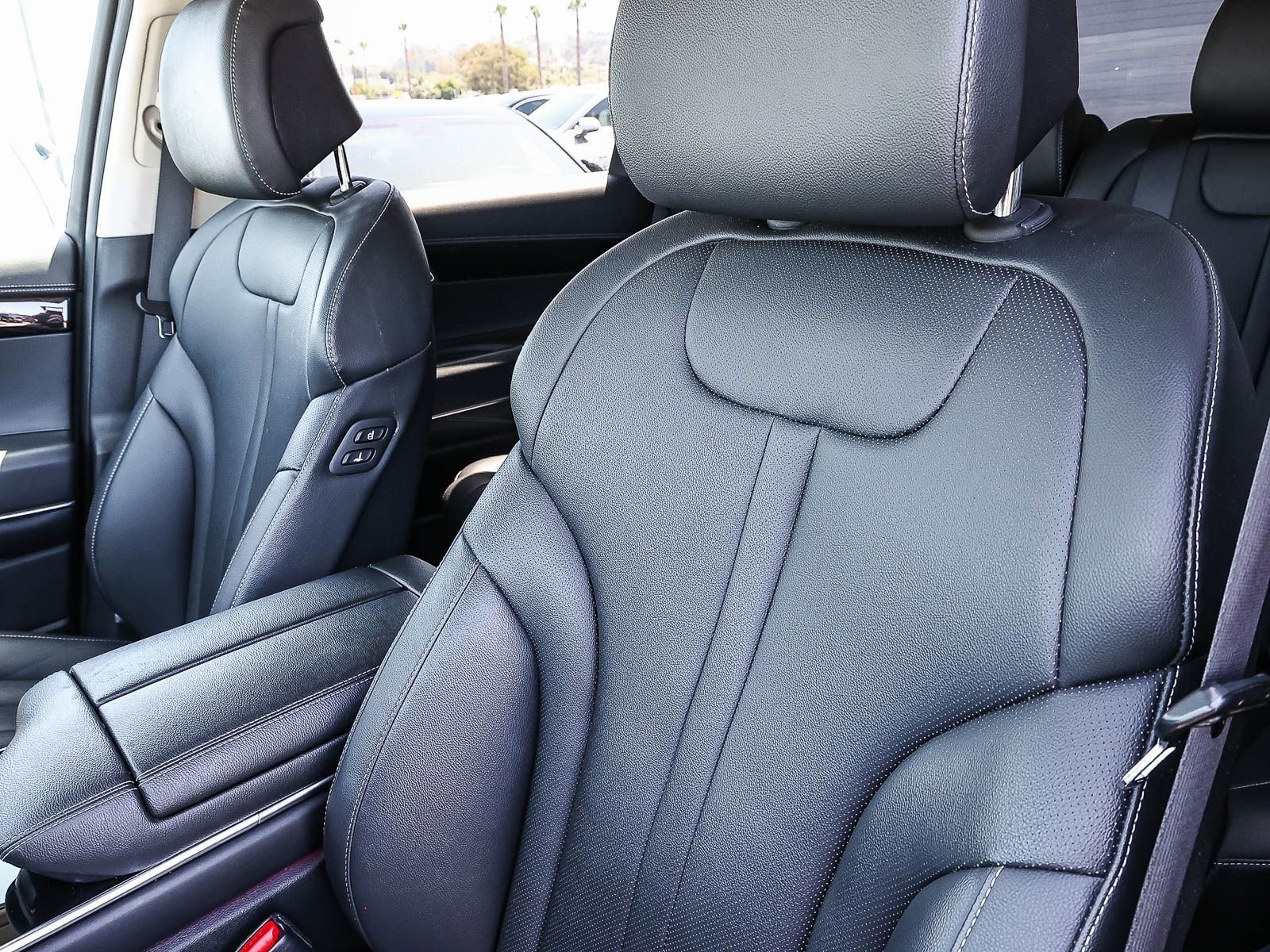 Used 2025 Genesis GV80 2.5T Standard image 27