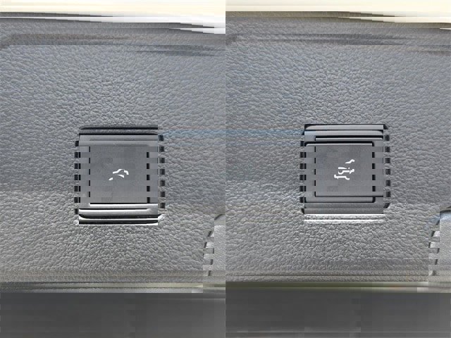 New 2026 Volkswagen Atlas Cross Sport SE image 28