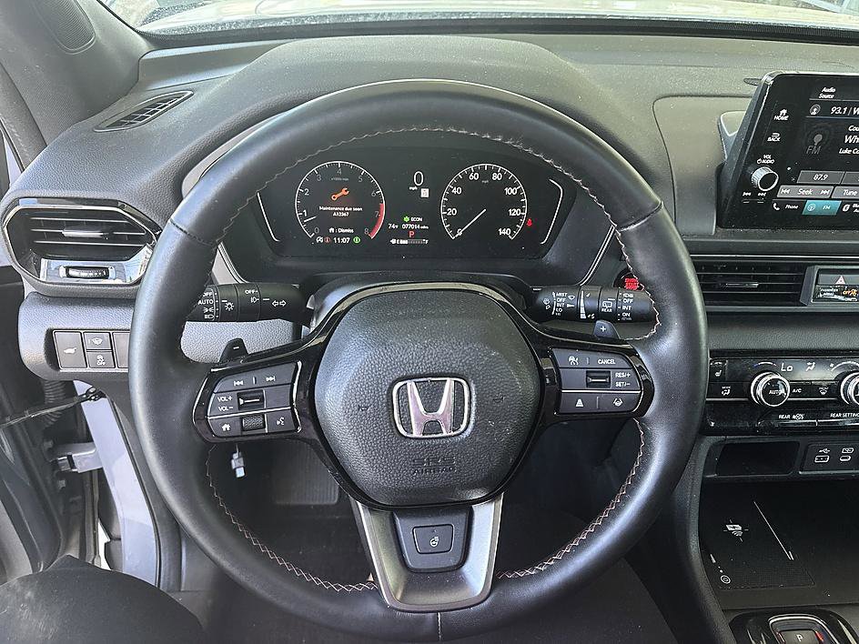Used 2024 Honda Pilot TrailSport image 17