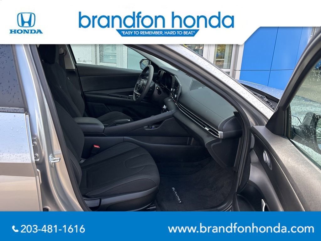 Used 2023 Hyundai Elantra SEL image 27