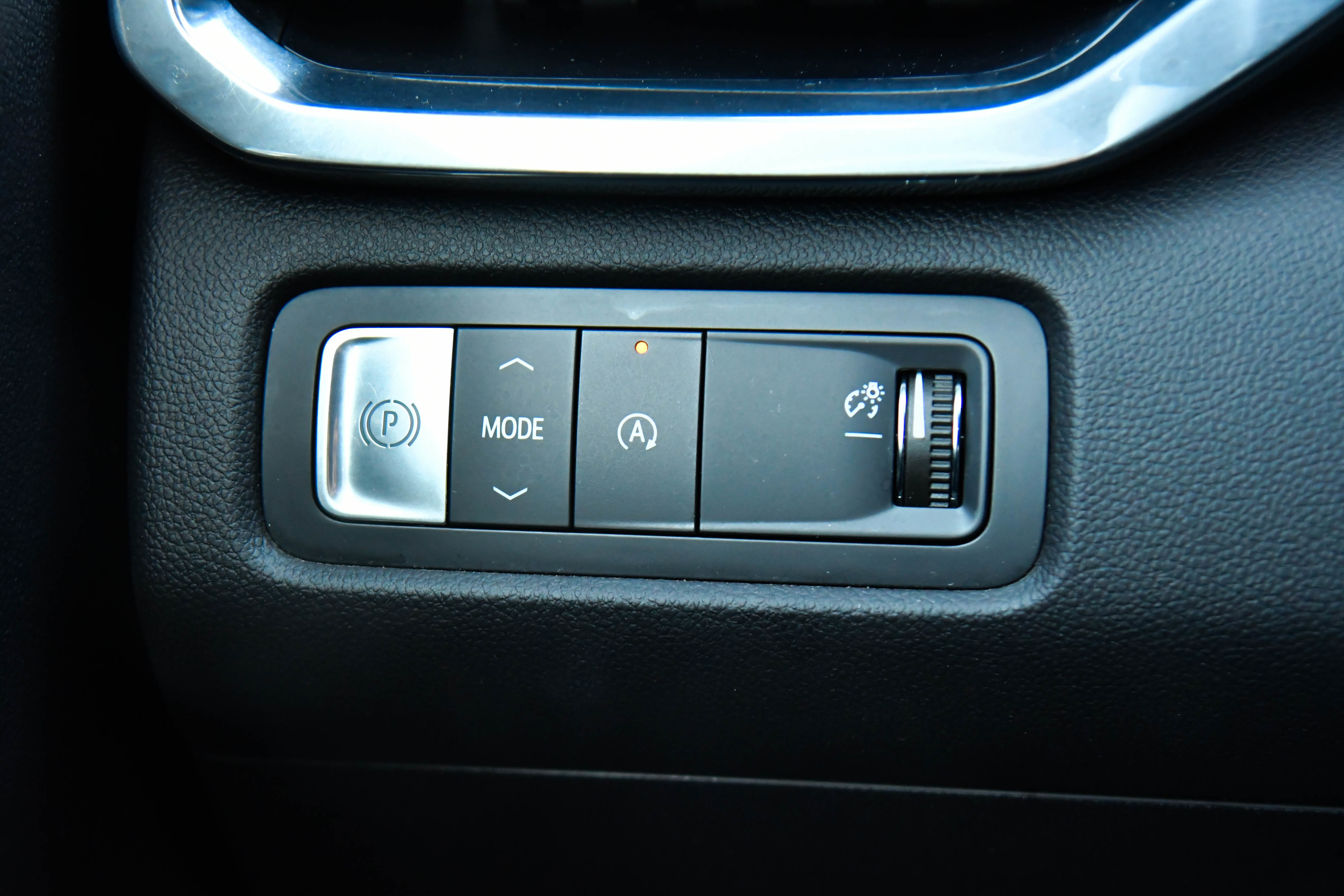 Used 2024 GMC Acadia Elevation image 39