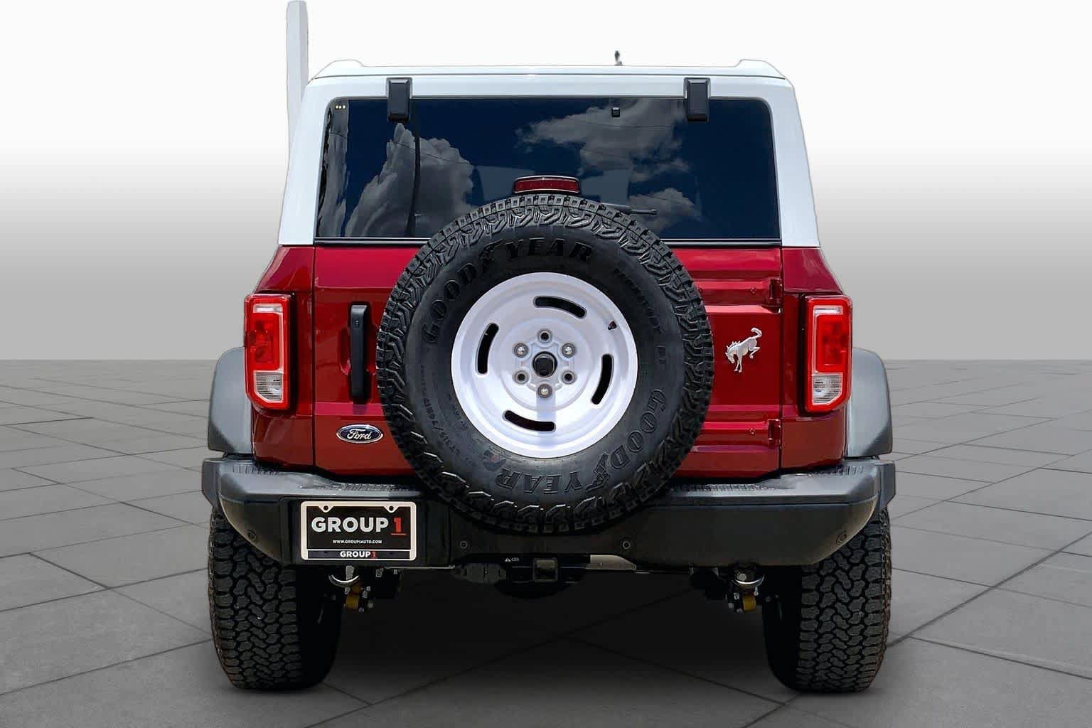 Used 2025 Ford Bronco Heritage Edition AWD/4WD image 4