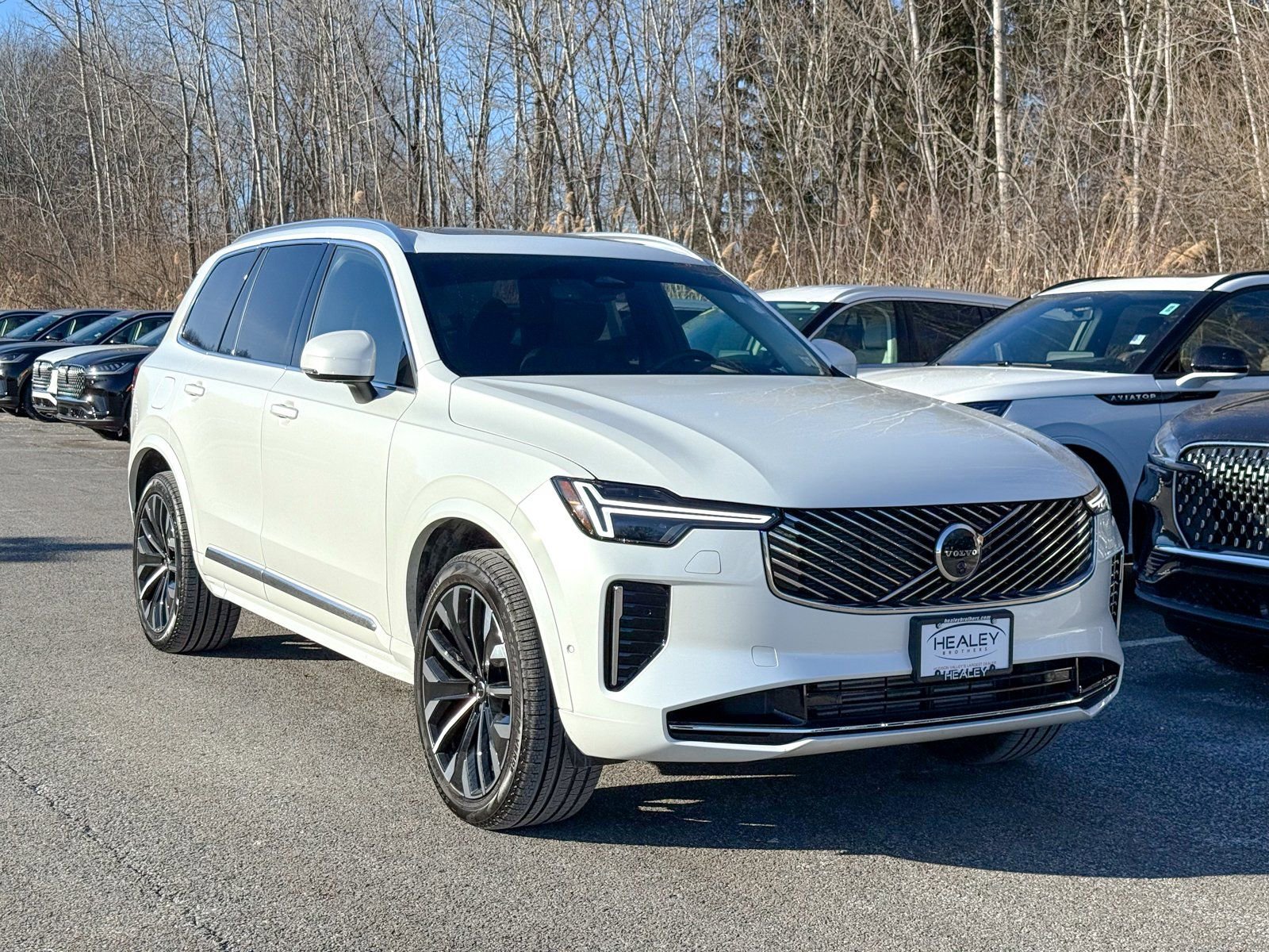 Used 2025 Volvo XC90 T8 Ultra w/ Protection Package AWD/4WD image 1