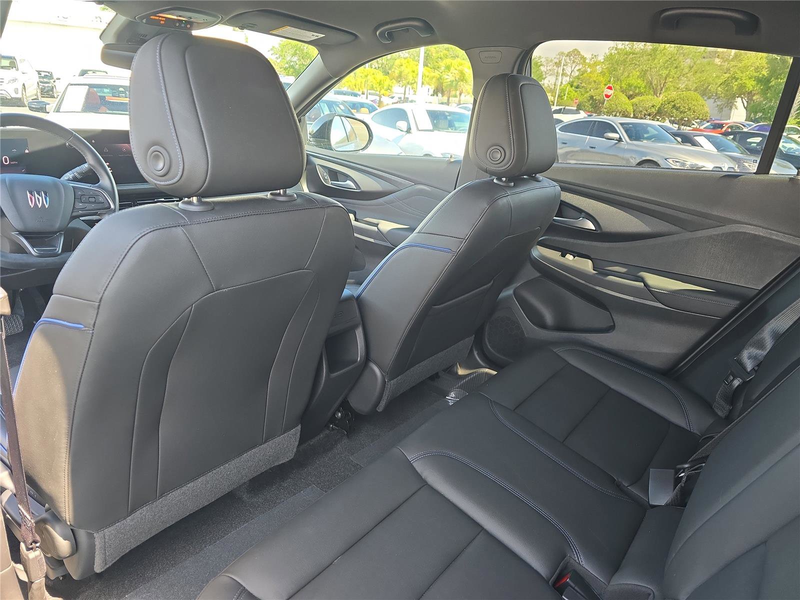 Used 2024 Buick Envista Sport Touring w/ Convenience II Package FWD image 12