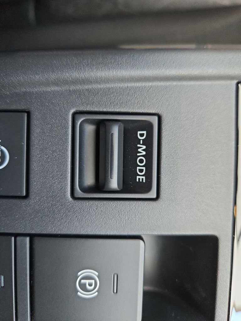 New 2026 Nissan Sentra SV FWD image 32