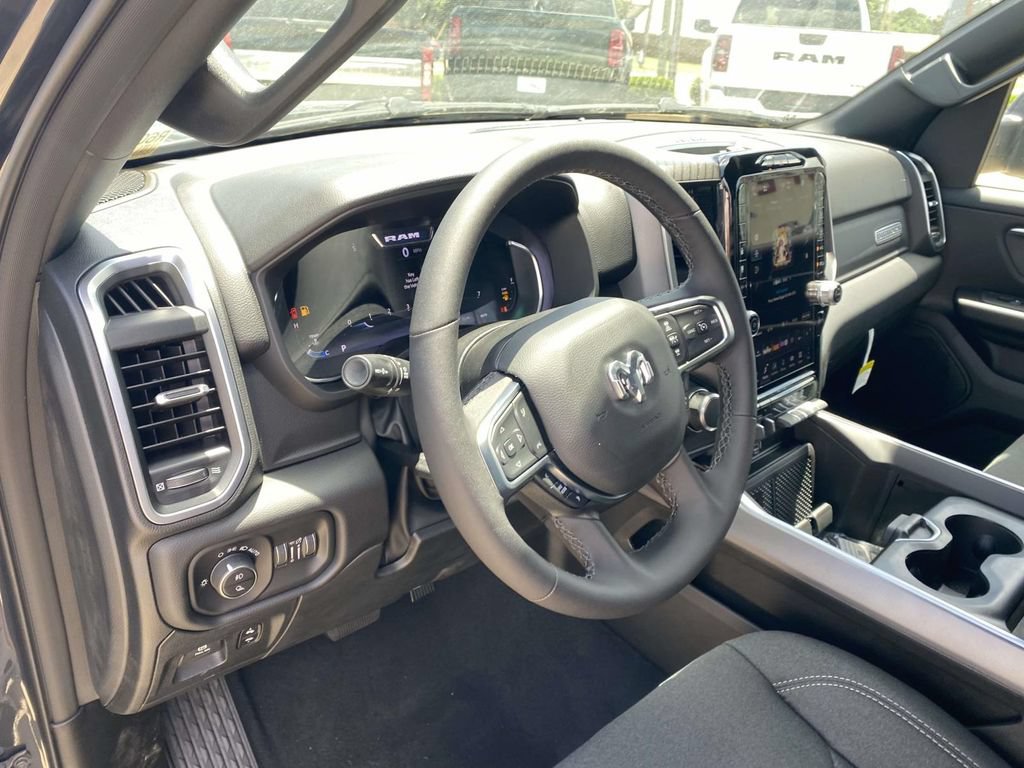 New 2026 RAM 1500 Big Horn AWD/4WD image 18