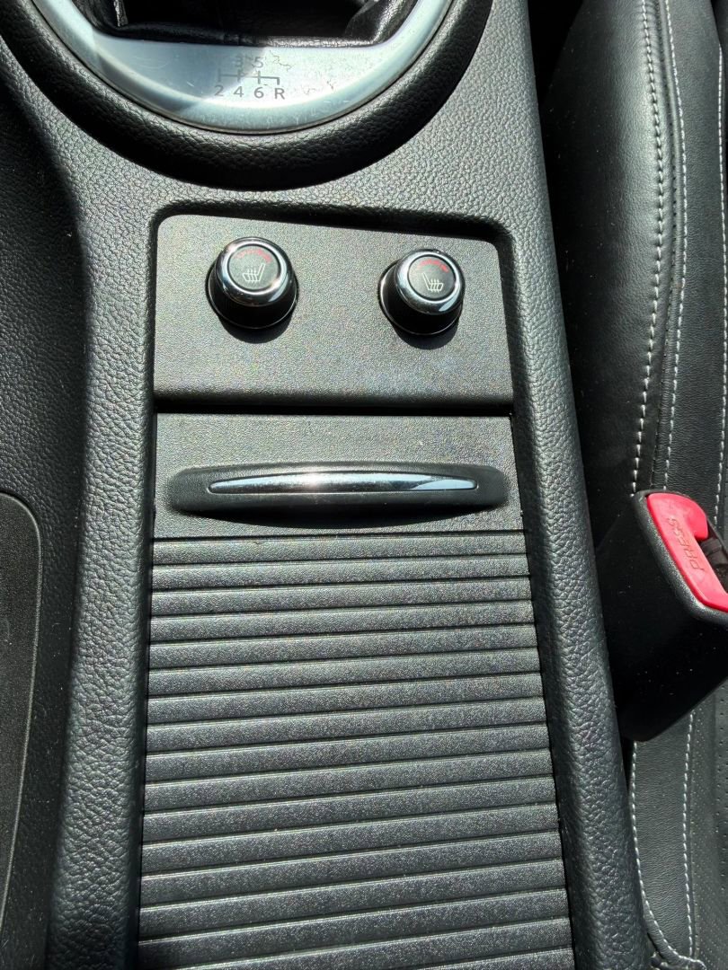 Used 2013 INFINITI G37 Sport image 28