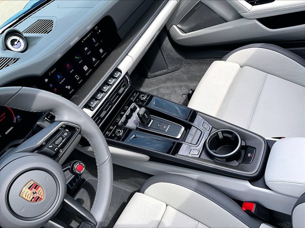 Certified 2026 Porsche 911 Targa 4 GTS AWD/4WD image 17
