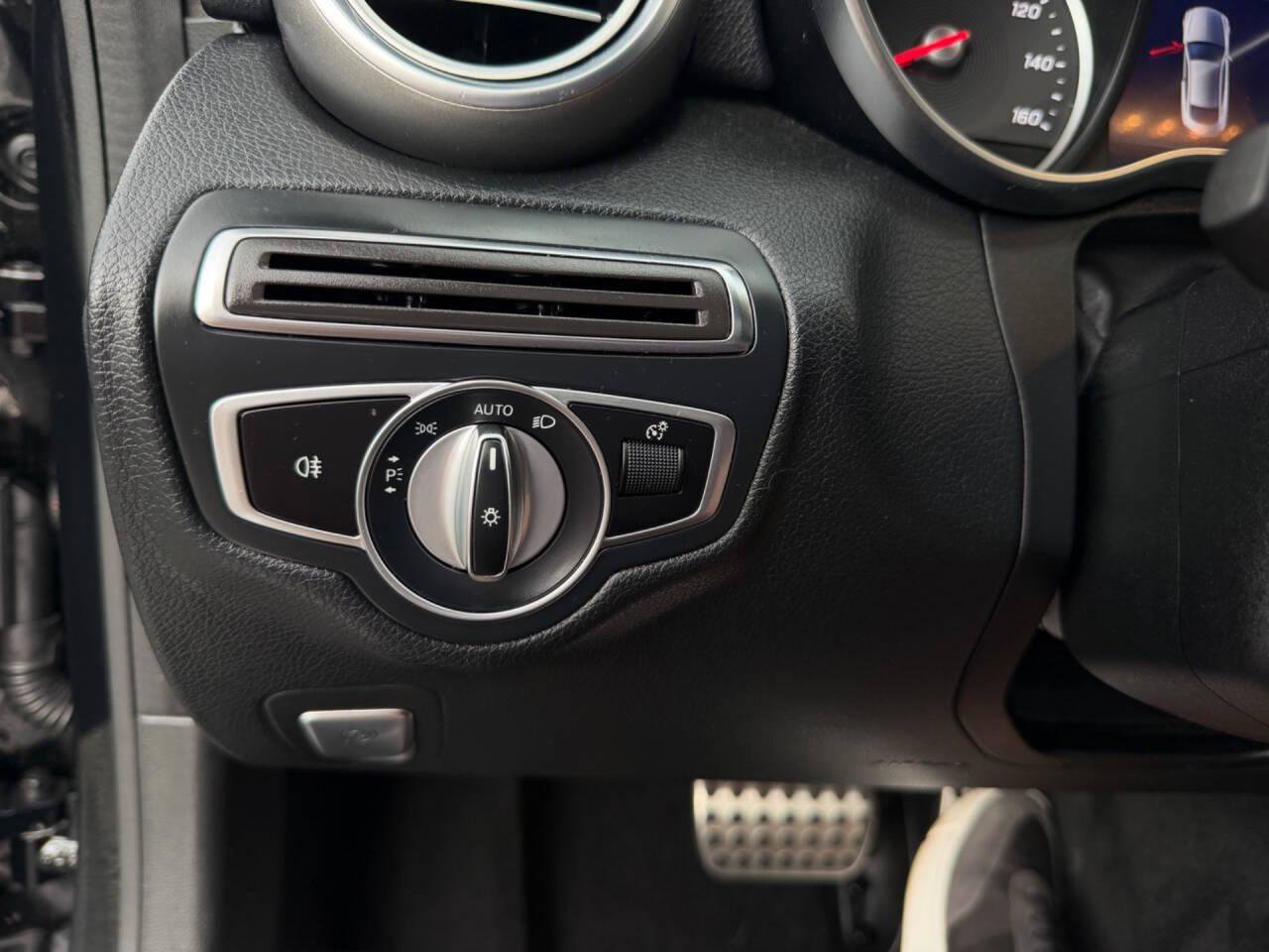 Used 2019 Mercedes-Benz C 300 Coupe w/ AMG Line image 29