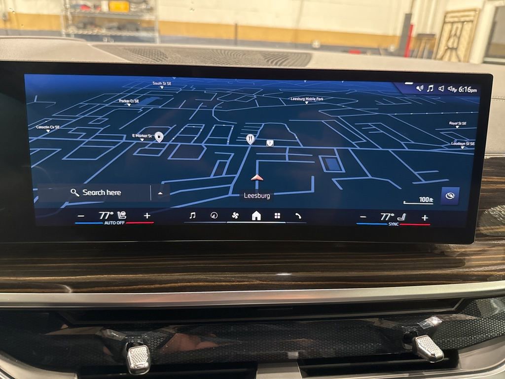 Used 2025 BMW X5 xDrive50e image 30