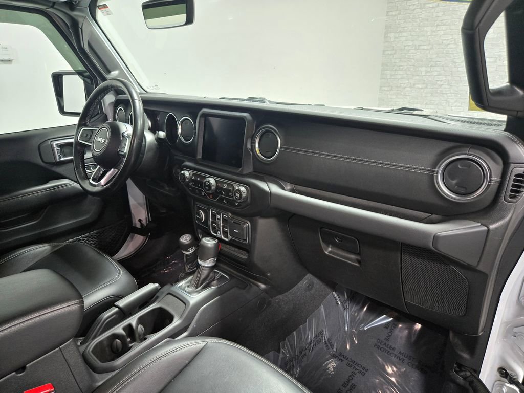 Used 2023 Jeep Wrangler Unlimited Sahara w/ Cold Weather Group AWD/4WD image 58