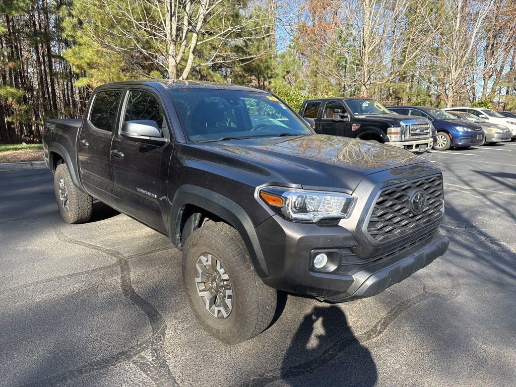 Used 2022 Toyota Tacoma TRD Off-Road image 1