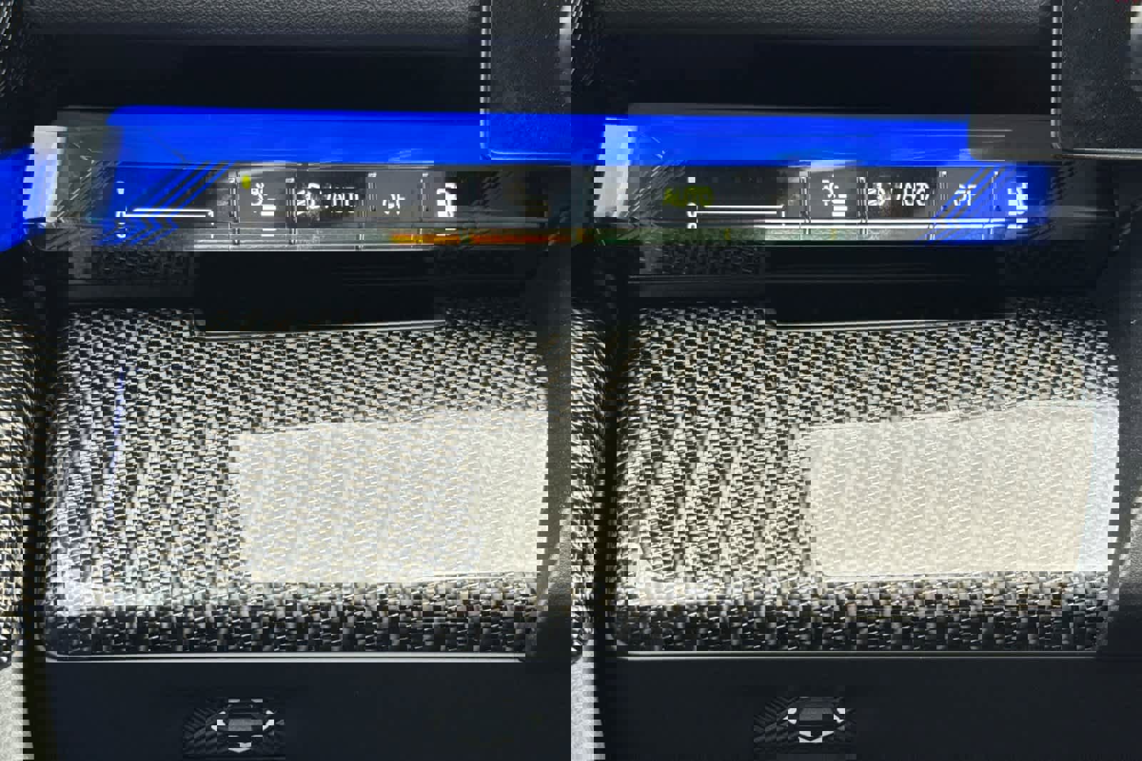 Used 2025 BMW M5 w/ Executive Package image 30