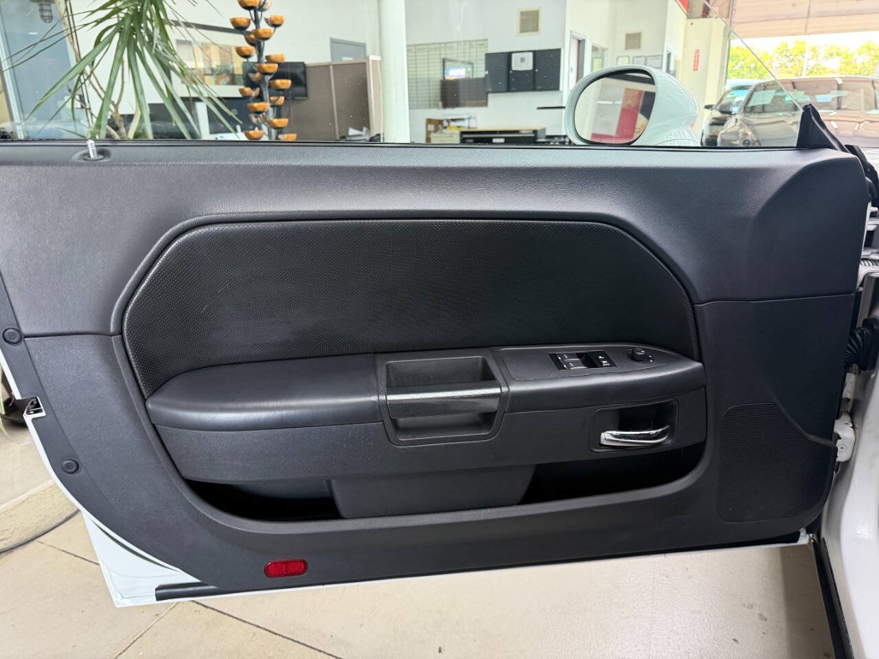 Used 2012 Dodge Challenger SXT RWD image 10