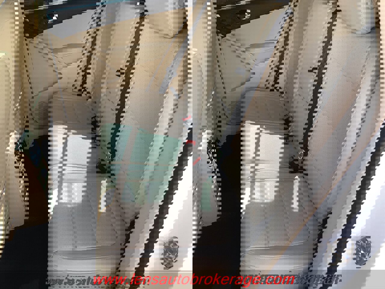 Used 2016 Volkswagen Tiguan SE image 16