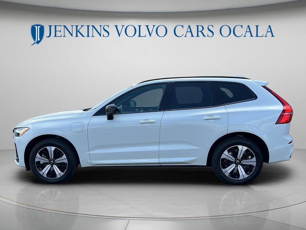 Certified 2024 Volvo XC60 T8 Plus w/ Climate Package AWD/4WD image 6