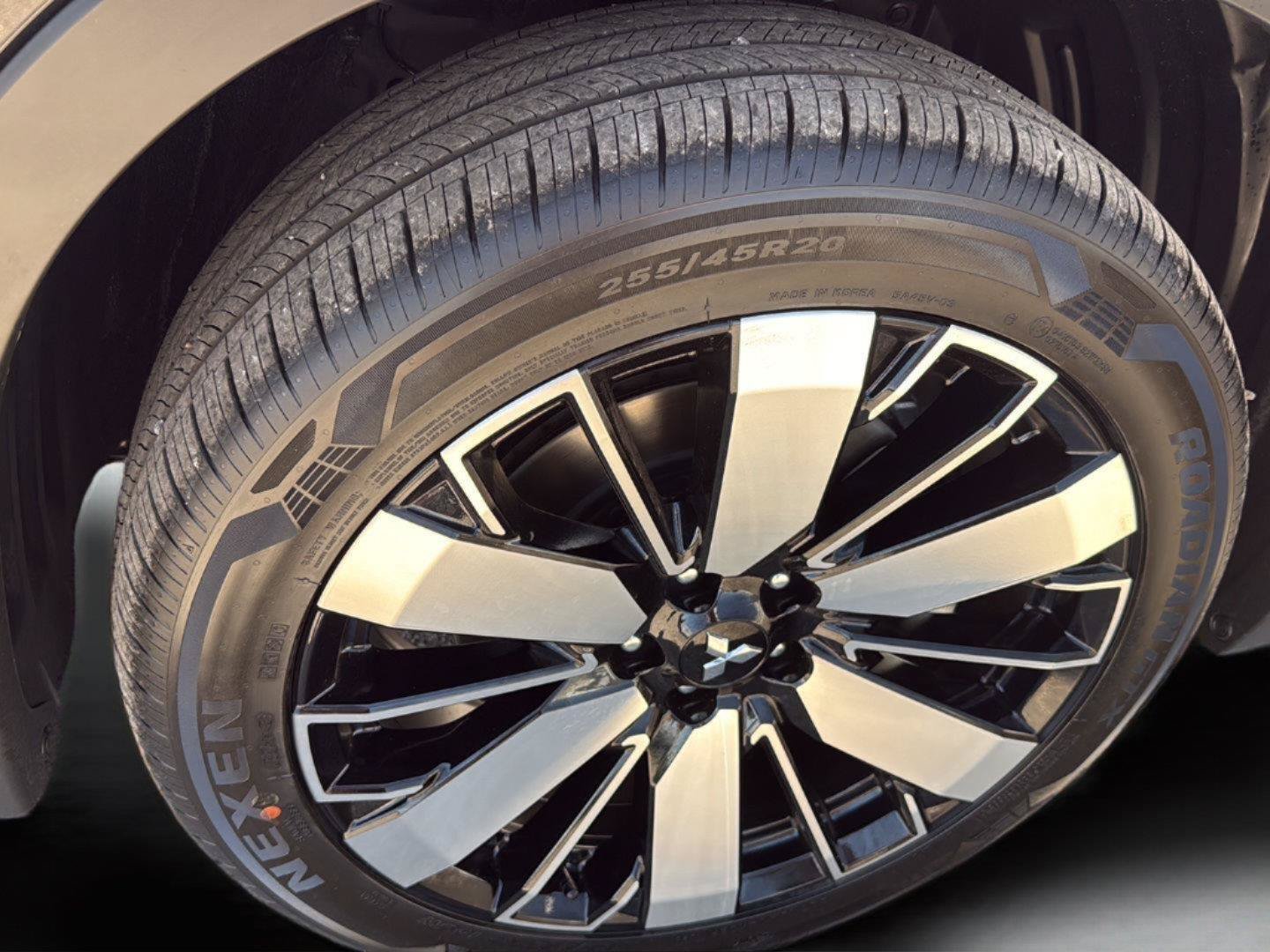New 2026 Mitsubishi Outlander SE AWD/4WD image 12