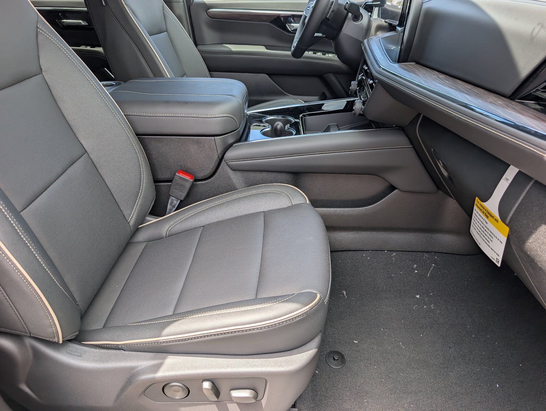 New 2026 Chevrolet Suburban Premier w/ LPO, Get Active Package RWD image 12