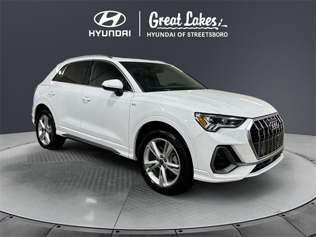 Used 2024 Audi Q3 2.0T Premium w/ Convenience Package image 7