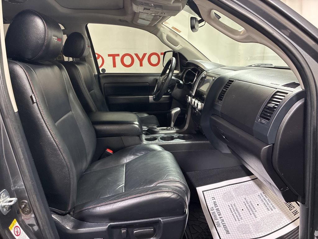 Used 2020 Toyota Sequoia TRD Pro AWD/4WD image 10