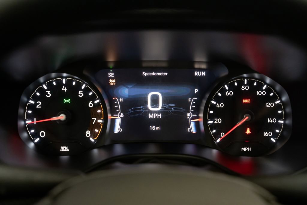 New 2026 Jeep Compass Latitude image 17