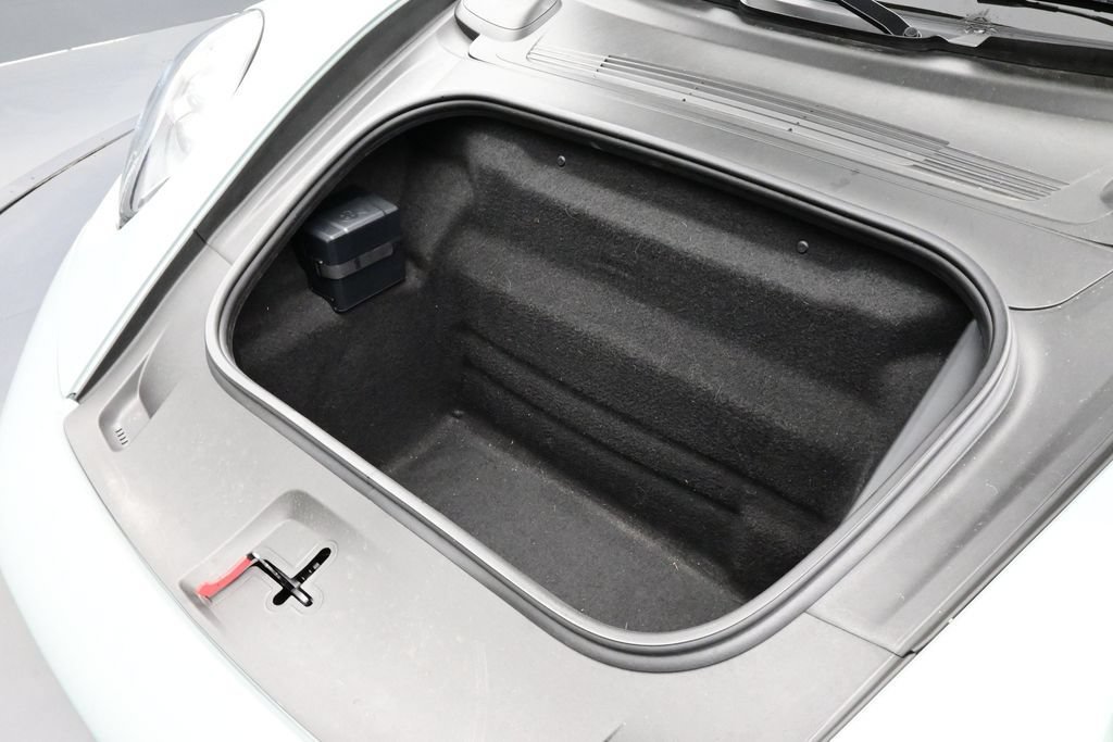 Certified 2025 Porsche 911 Carrera GTS RWD image 17