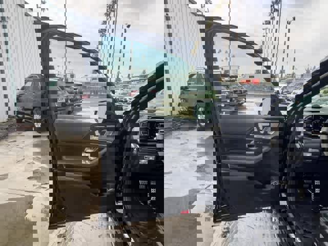 New 2026 Mercedes-Benz GLS 63 AMG 4MATIC image 11