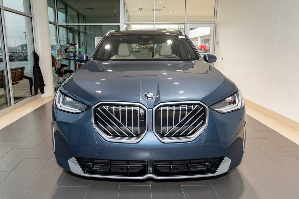 Used 2026 BMW X3 xDrive30i w/ Premium Package AWD/4WD image 2