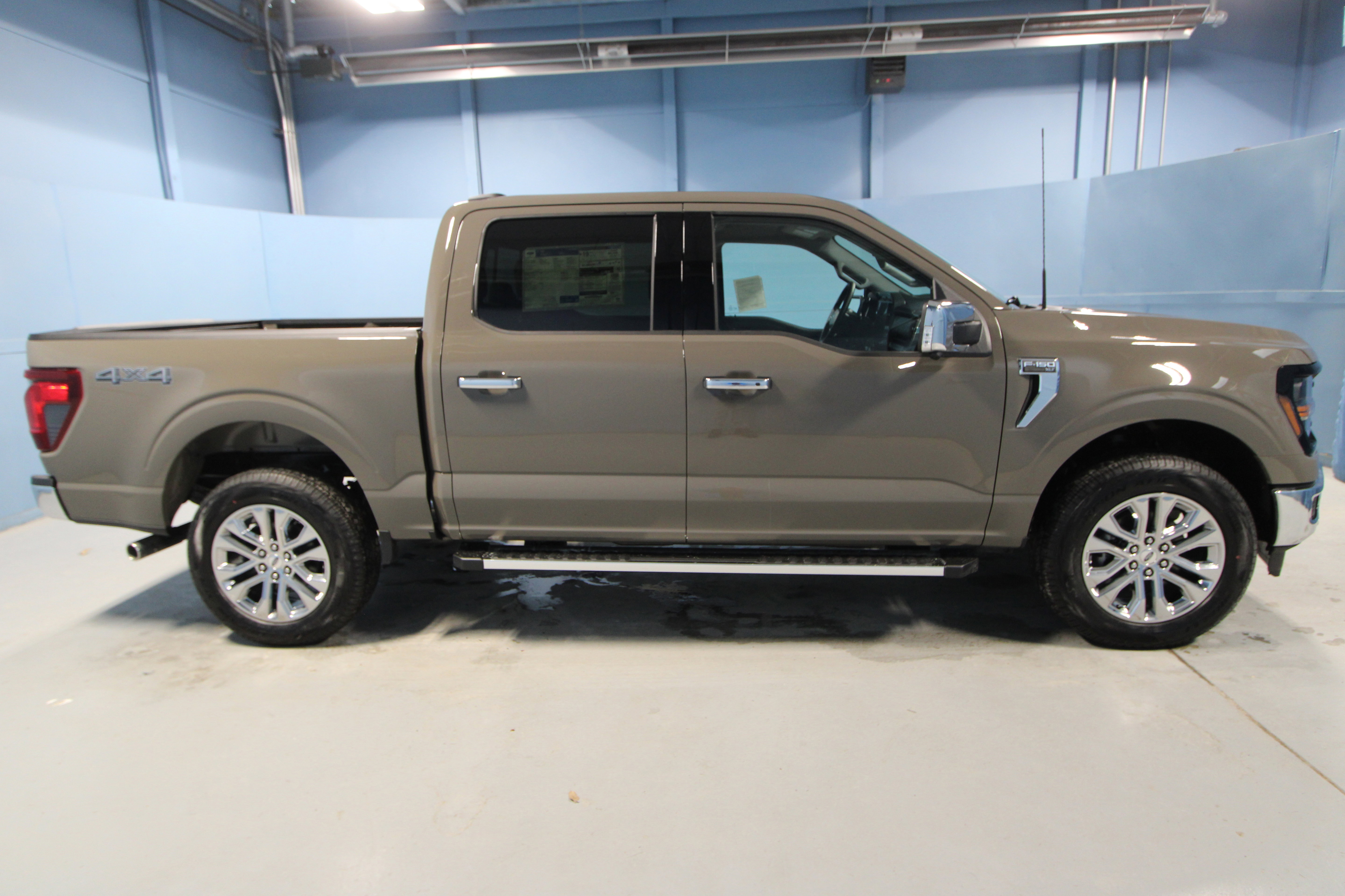 New 2026 Ford F150 XLT w/ Equipment Group 302A MID AWD/4WD image 27