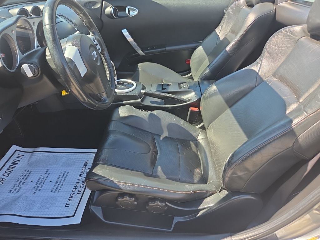 Used 2005 Nissan 350Z Touring RWD image 14