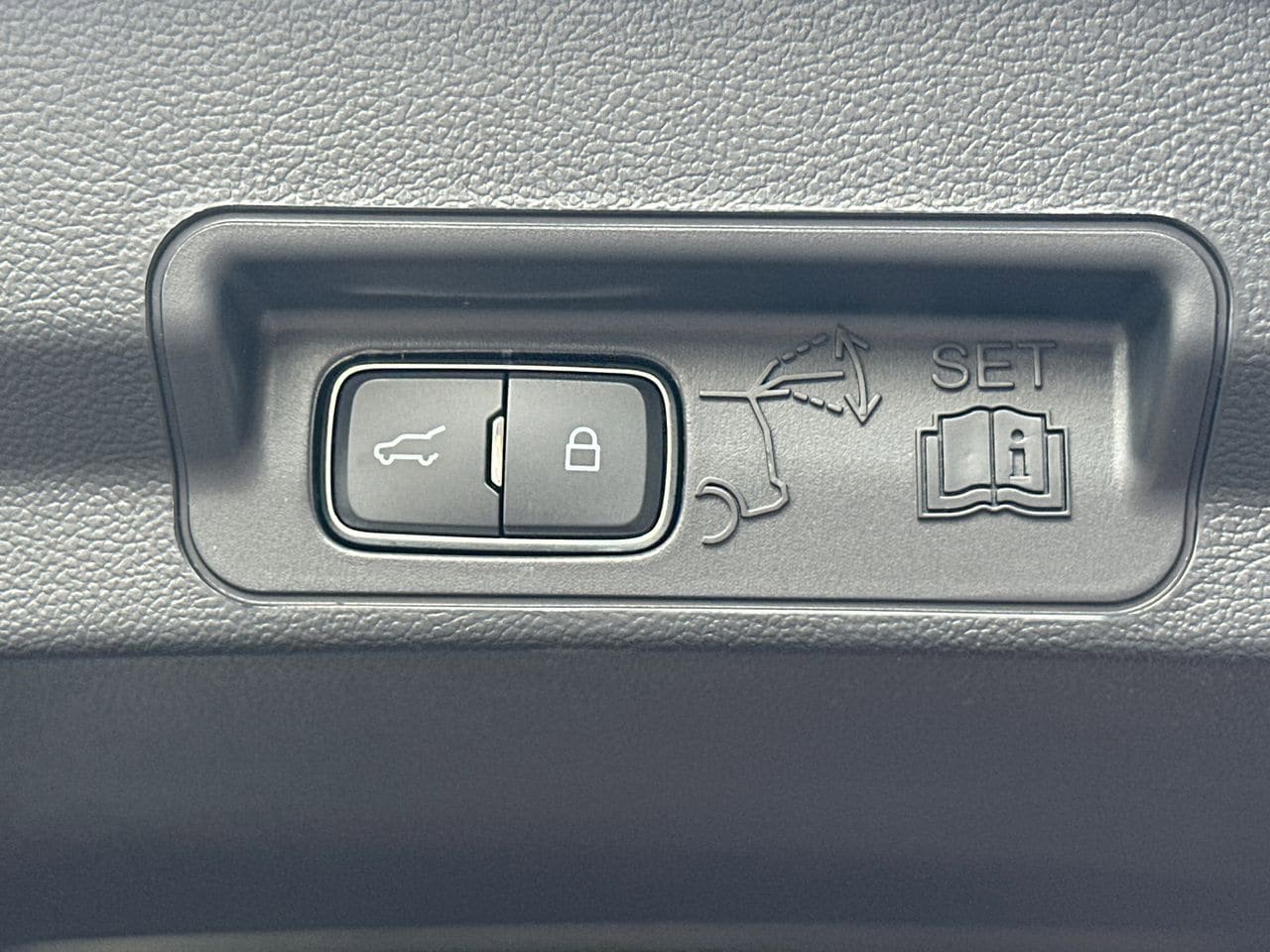 New 2026 Ford Explorer ST-Line w/ ST-Line Street Pack RWD image 49