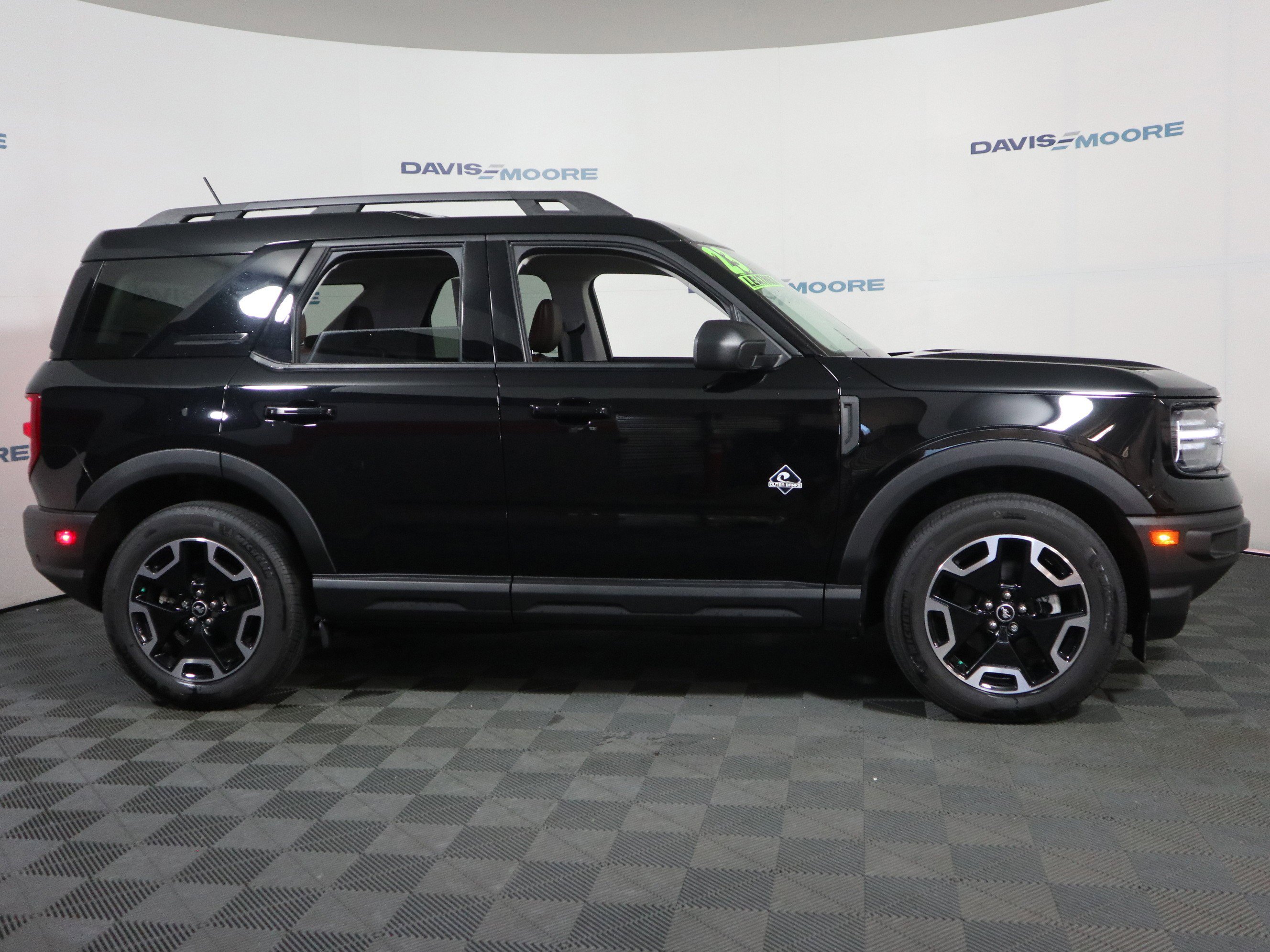 Used 2023 Ford Bronco Sport Outer Banks image 4