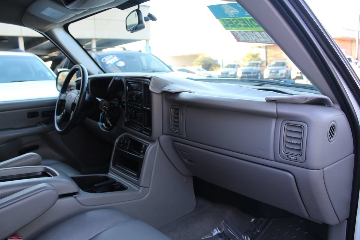 Used 2007 Chevrolet Silverado 2500 LT w/ Heavy-Duty Power Package AWD/4WD image 28