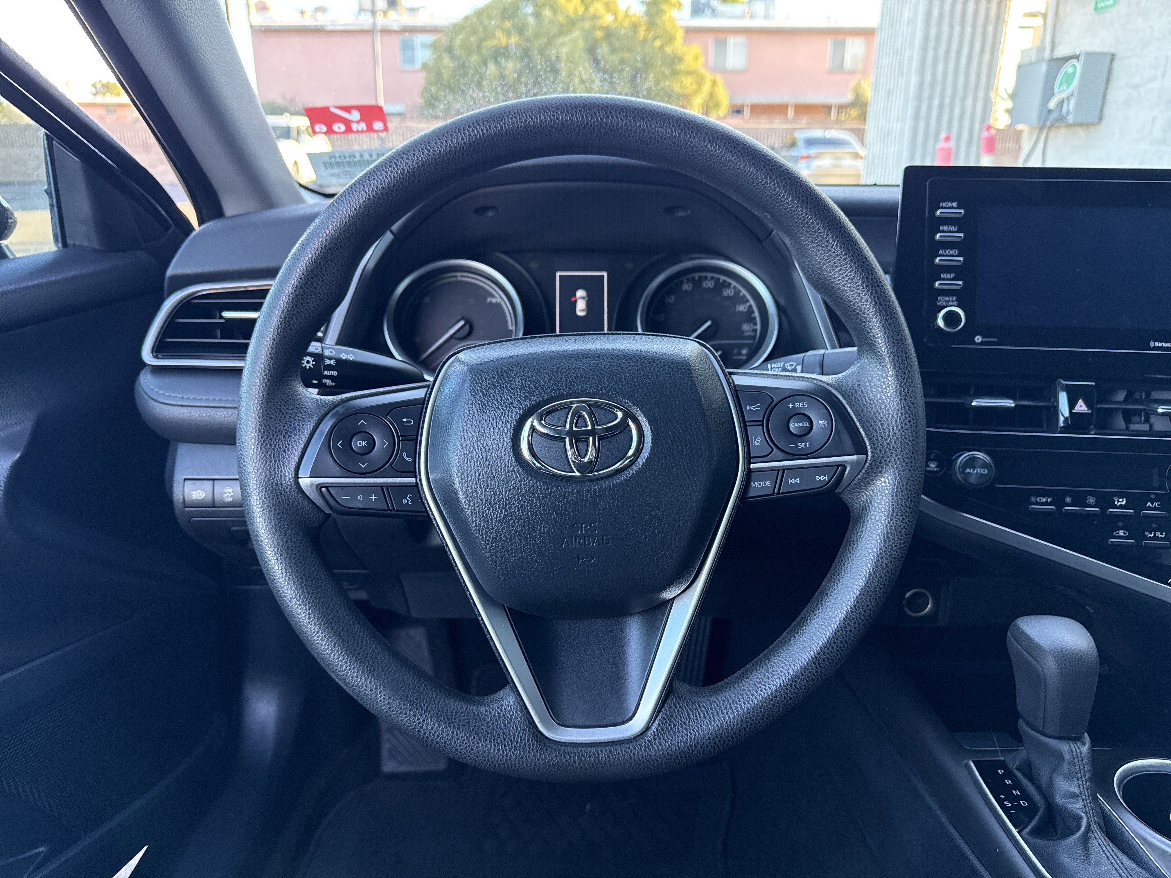 Used 2022 Toyota Camry LE image 14