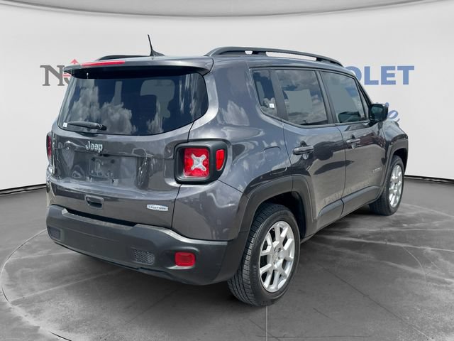 Used 2021 Jeep Renegade Latitude w/ Sun & Sound Group FWD image 3