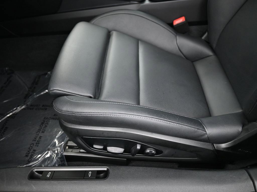 Used 2025 Porsche 911 Carrera image 20