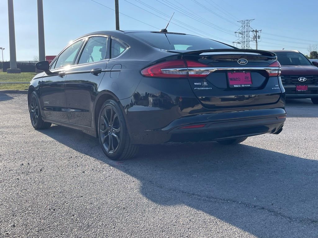 Used 2018 Ford Fusion SE w/ Equipment Group 601A image 4