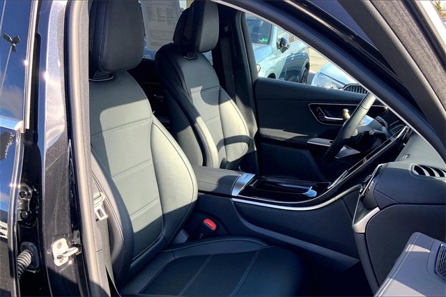 Used 2025 Mercedes-Benz GLC 300 4MATIC image 7