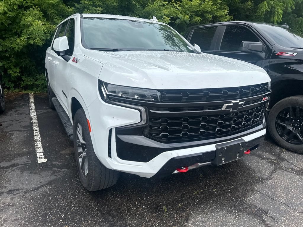 Used 2024 Chevrolet Suburban Z71 w/ Z71 Off-Road Package AWD/4WD image 8