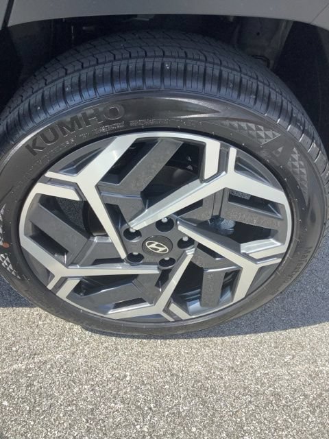 Used 2026 Hyundai Kona SEL Premium FWD image 34